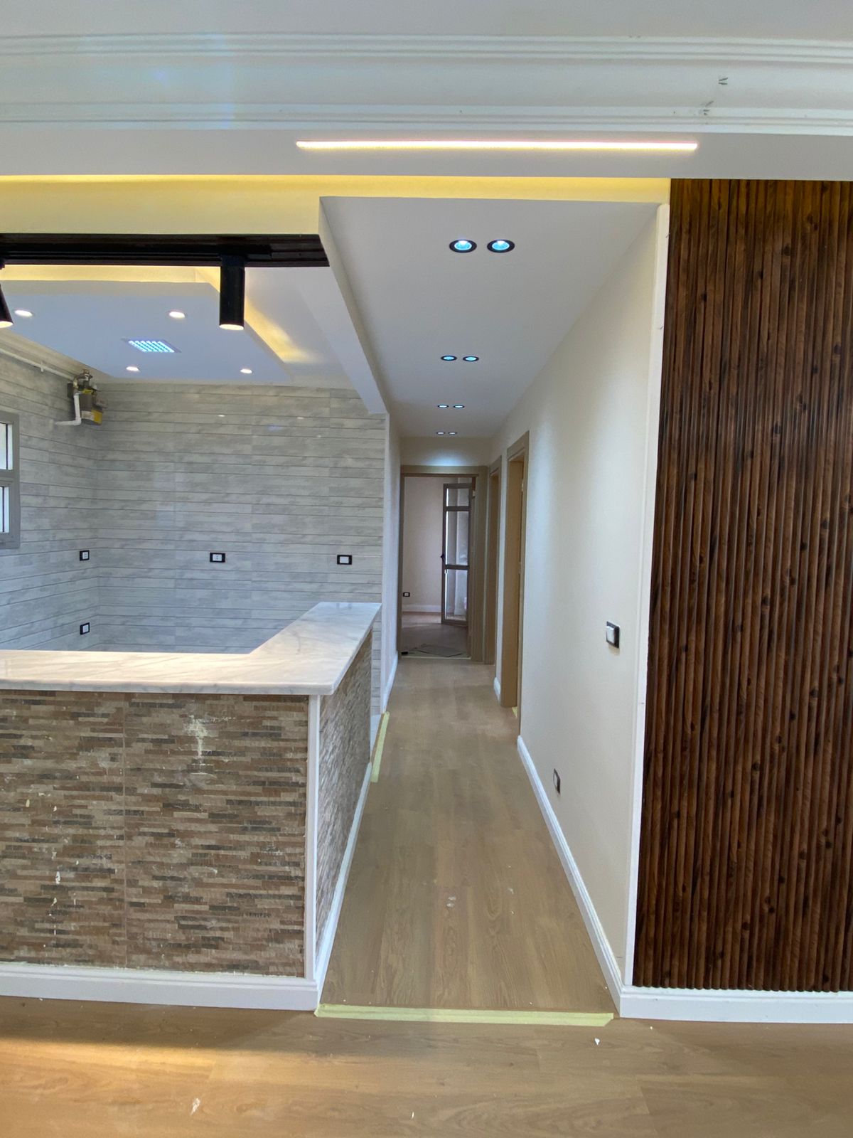 شقة للبيع غير مفروشة-8