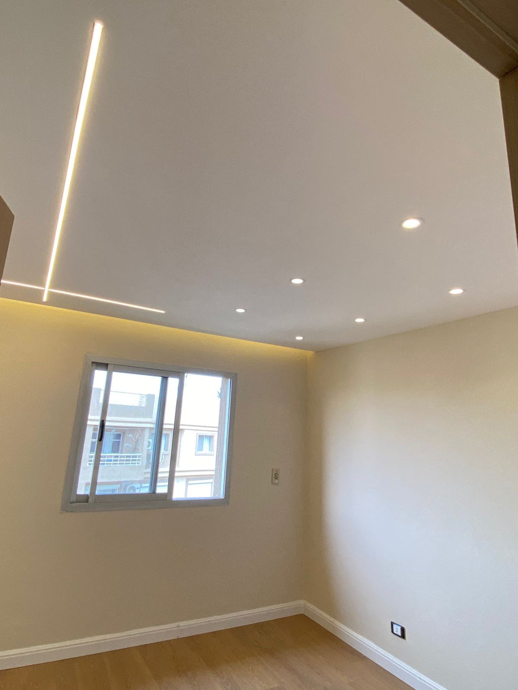 شقة للبيع غير مفروشة-8