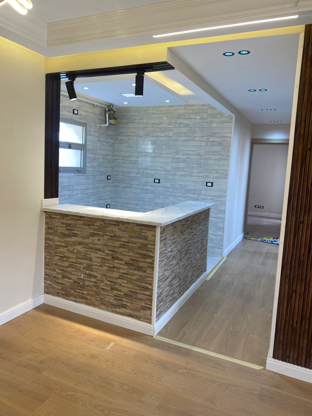 شقة للبيع غير مفروشة-8