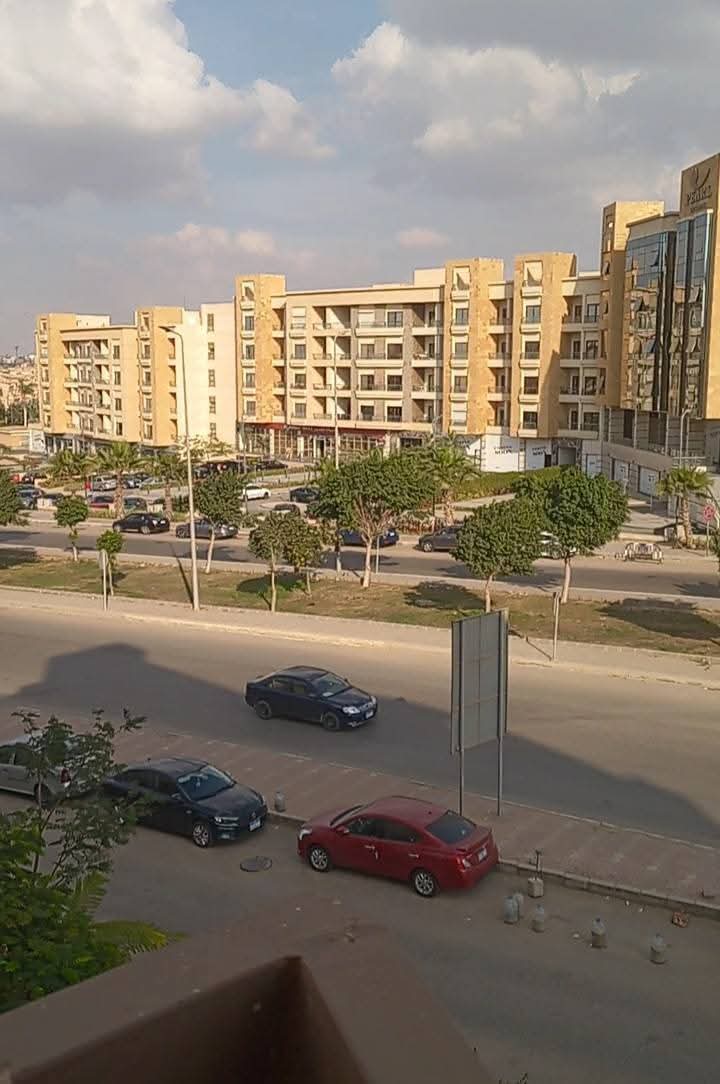 شقة للإيجار غير مفروشة -11