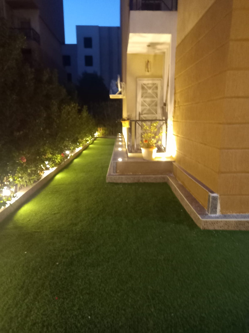 شقة للبيع غير مفروشة-23